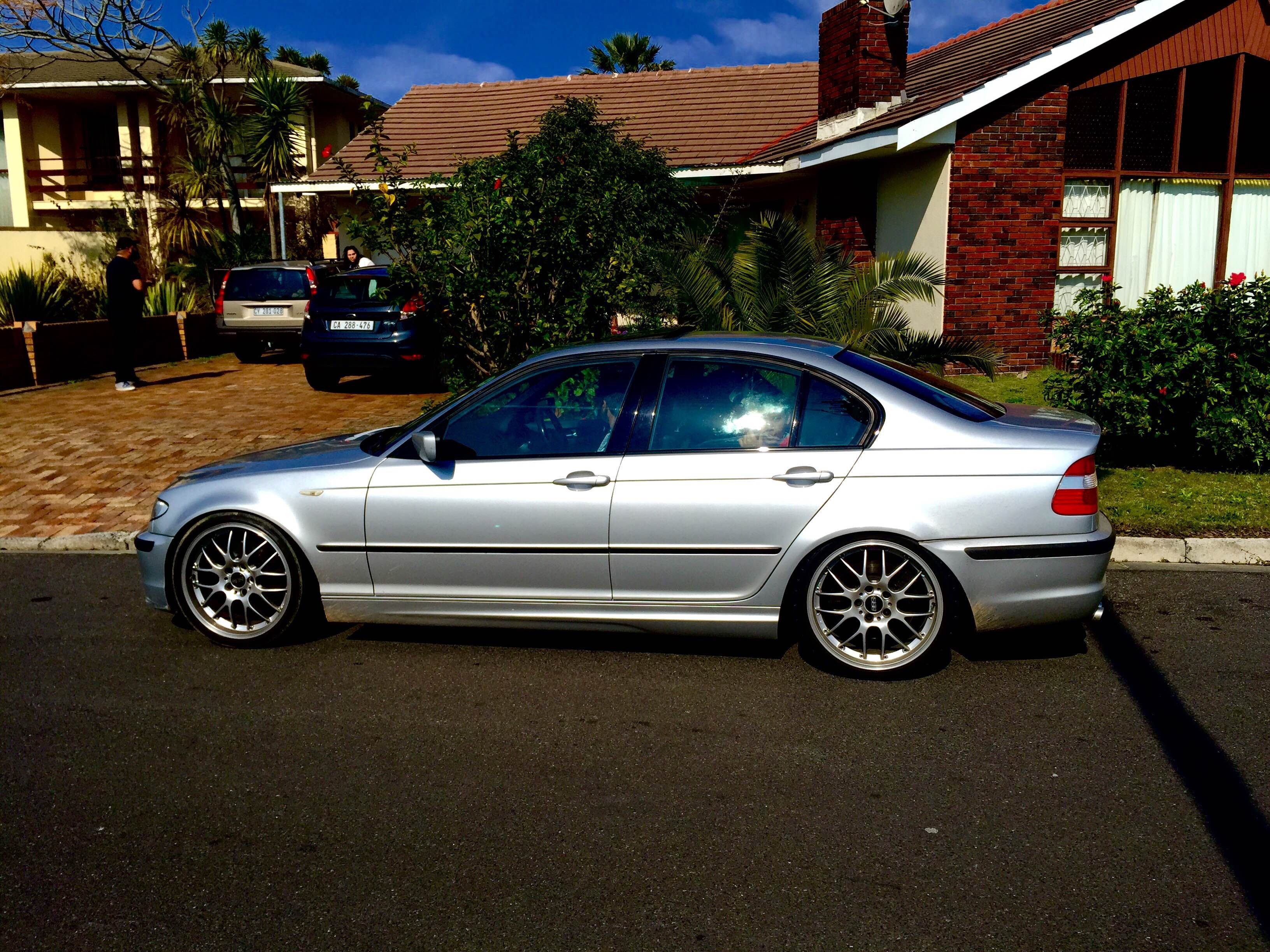 E46 330i manual VS 330i AUTO...what a difference.