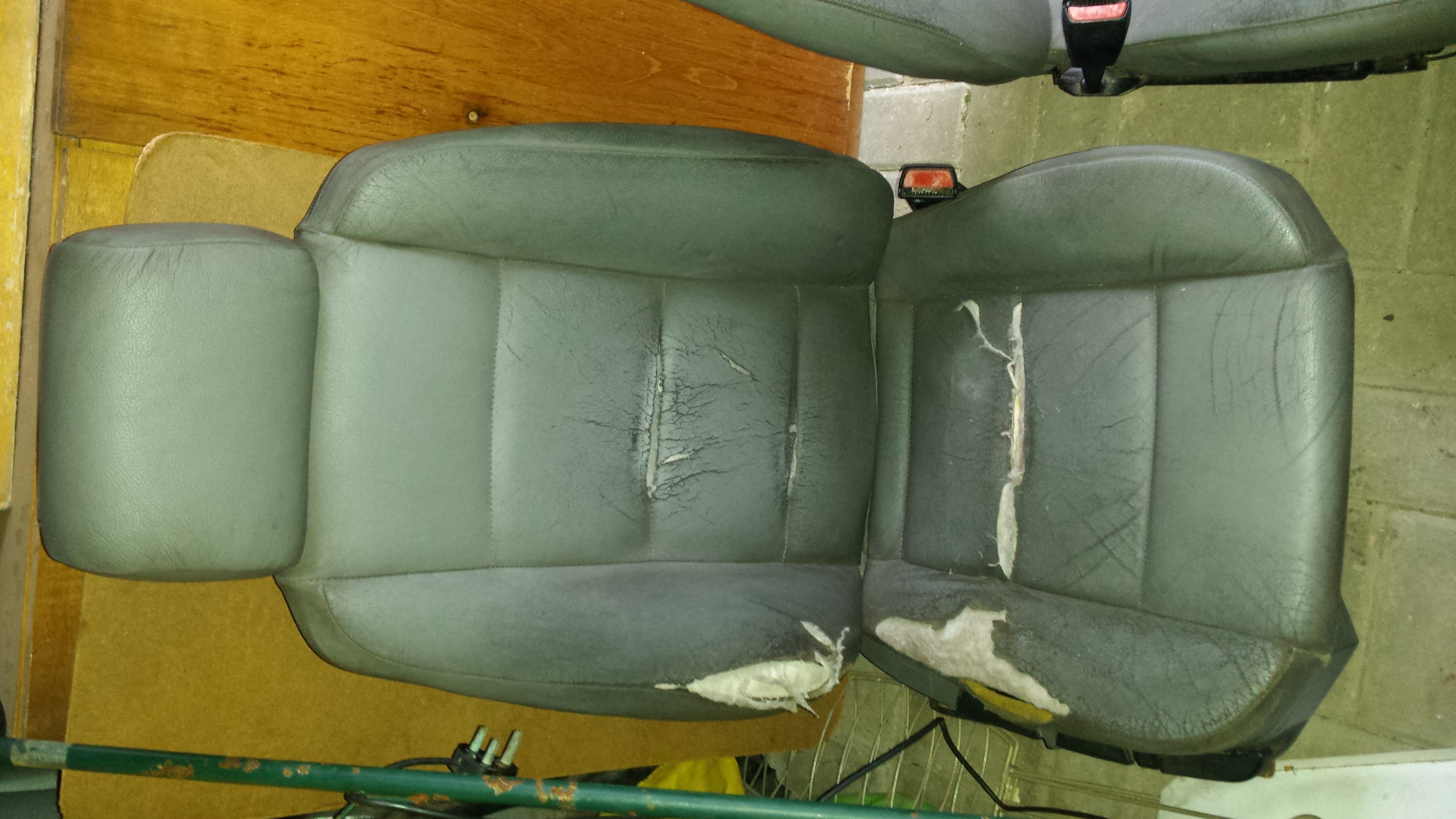 New seats for the e36 BMWFanatics