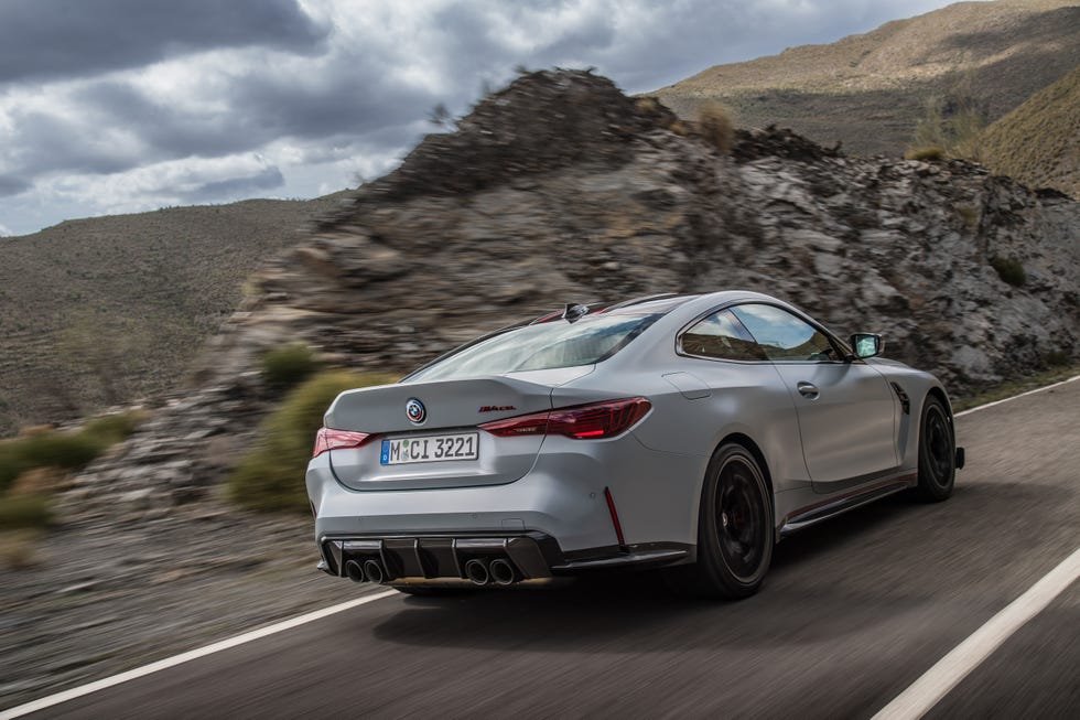 2023-bmw-m4-csl-112-1652905672.jpg