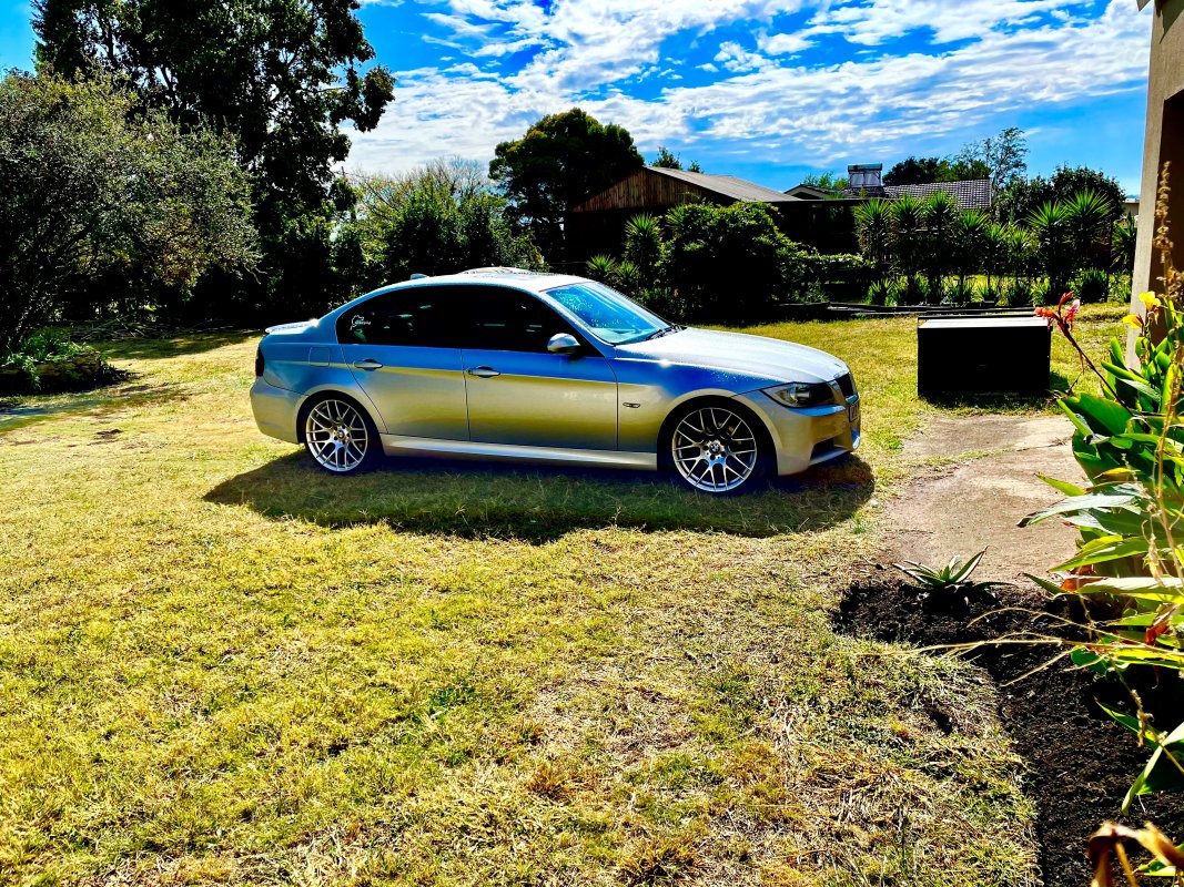 e90 m3.jpg