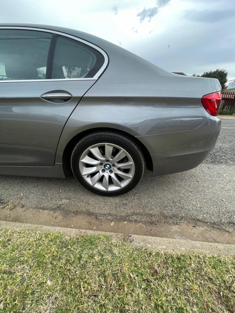 BMW current mags.jpg