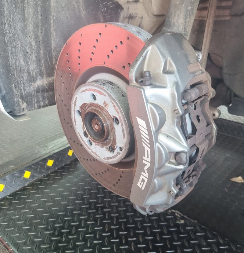 Front Brakes.jpg