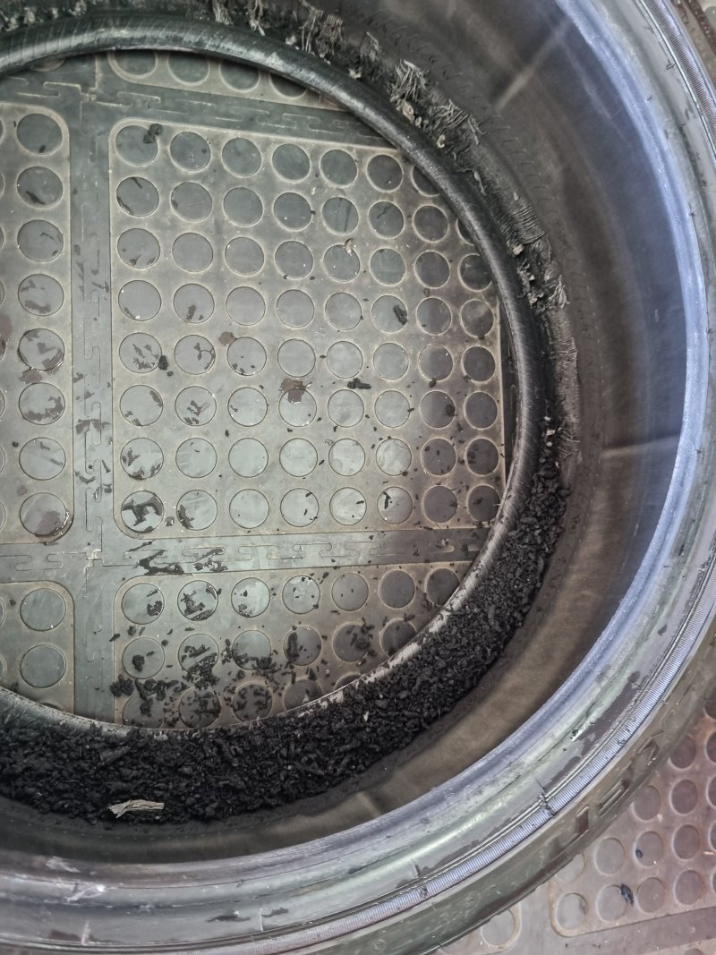 Damaged Tyre.jpg