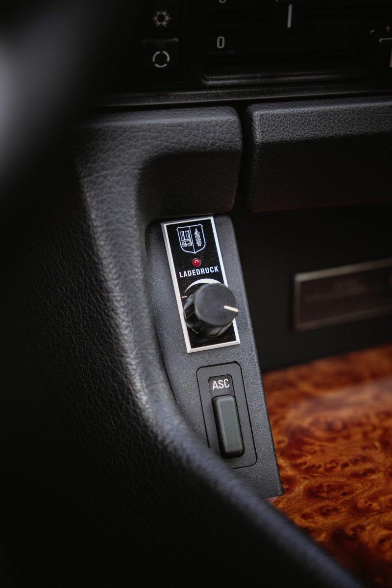 alpina-b10-e34-35-scaled.jpg