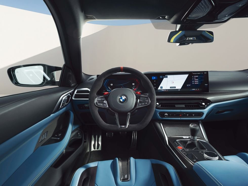 2025-bmw-m4-coupe-front-interior-65b935f154031.jpg