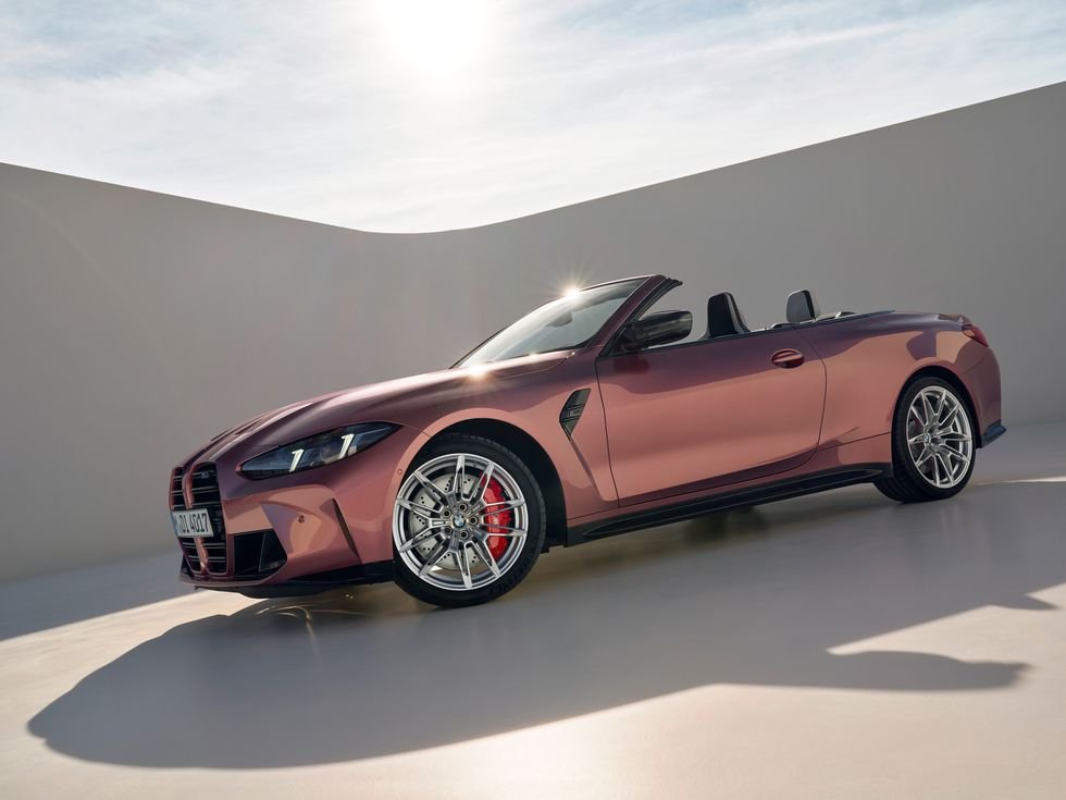 2025-bmw-m4-convertible-front-three-quarters-65b935df2a97d.jpg