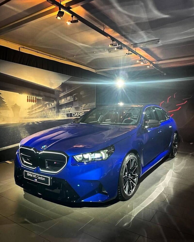 NEW BMW M5 G90 Marina Bay Blue real life photo!!!   #bmw #bmwm5 #bmwm5g90 #m5 #m5g90 #g90.jpg