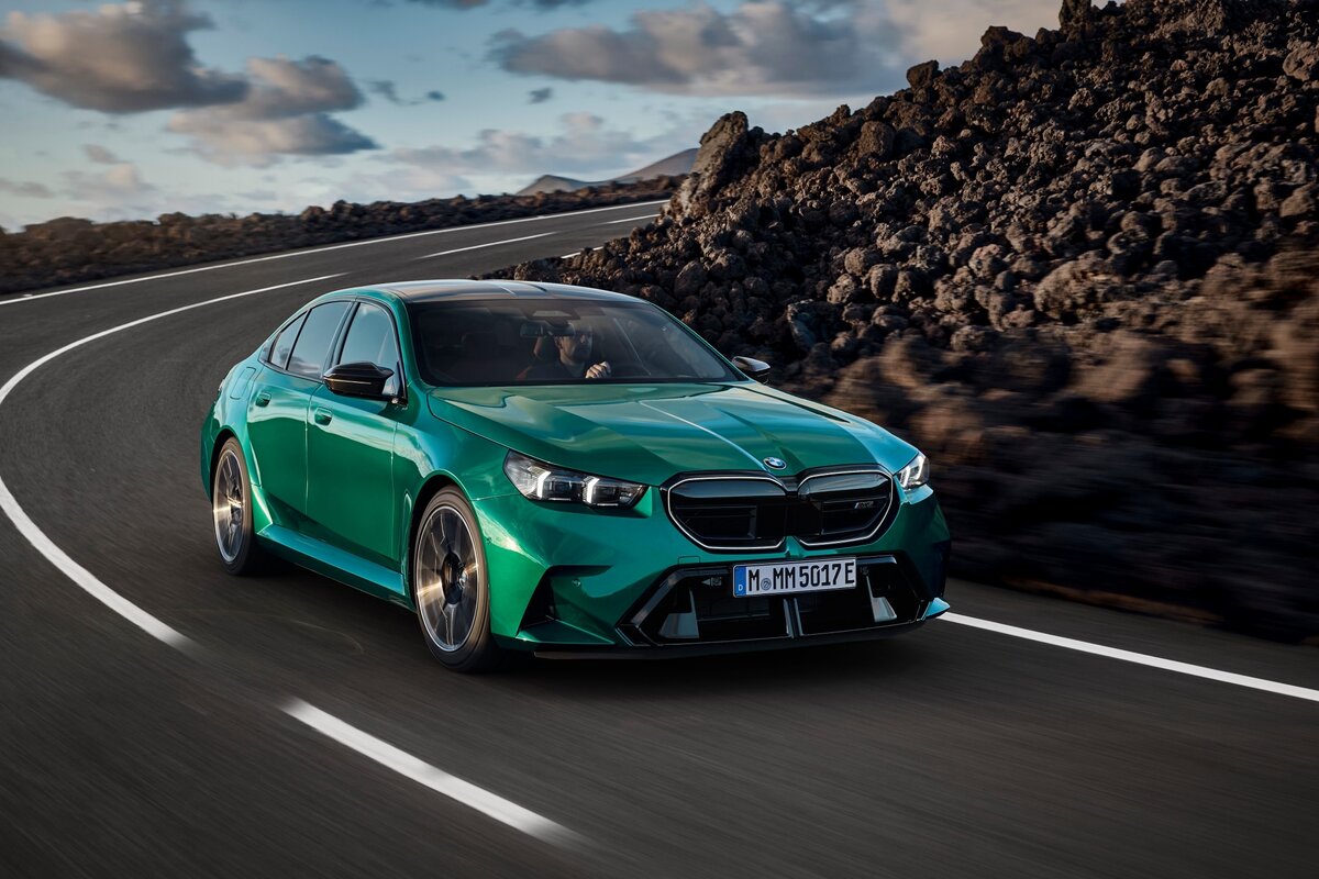 P90557400_lowRes_the-all-new-bmw-m5-0.jpg