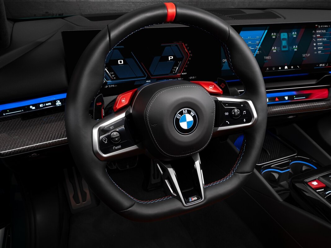 P90557438_lowRes_the-all-new-bmw-m5-0.jpg