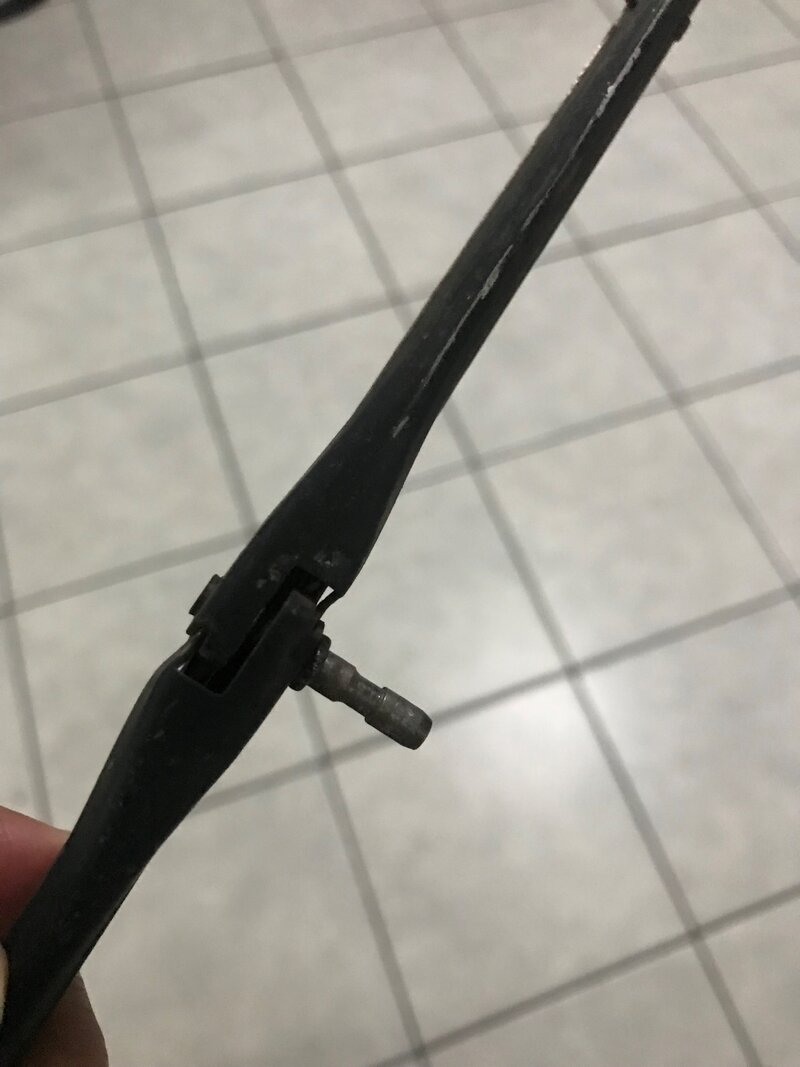 wiper 2.jpg wiper 2.jpg
