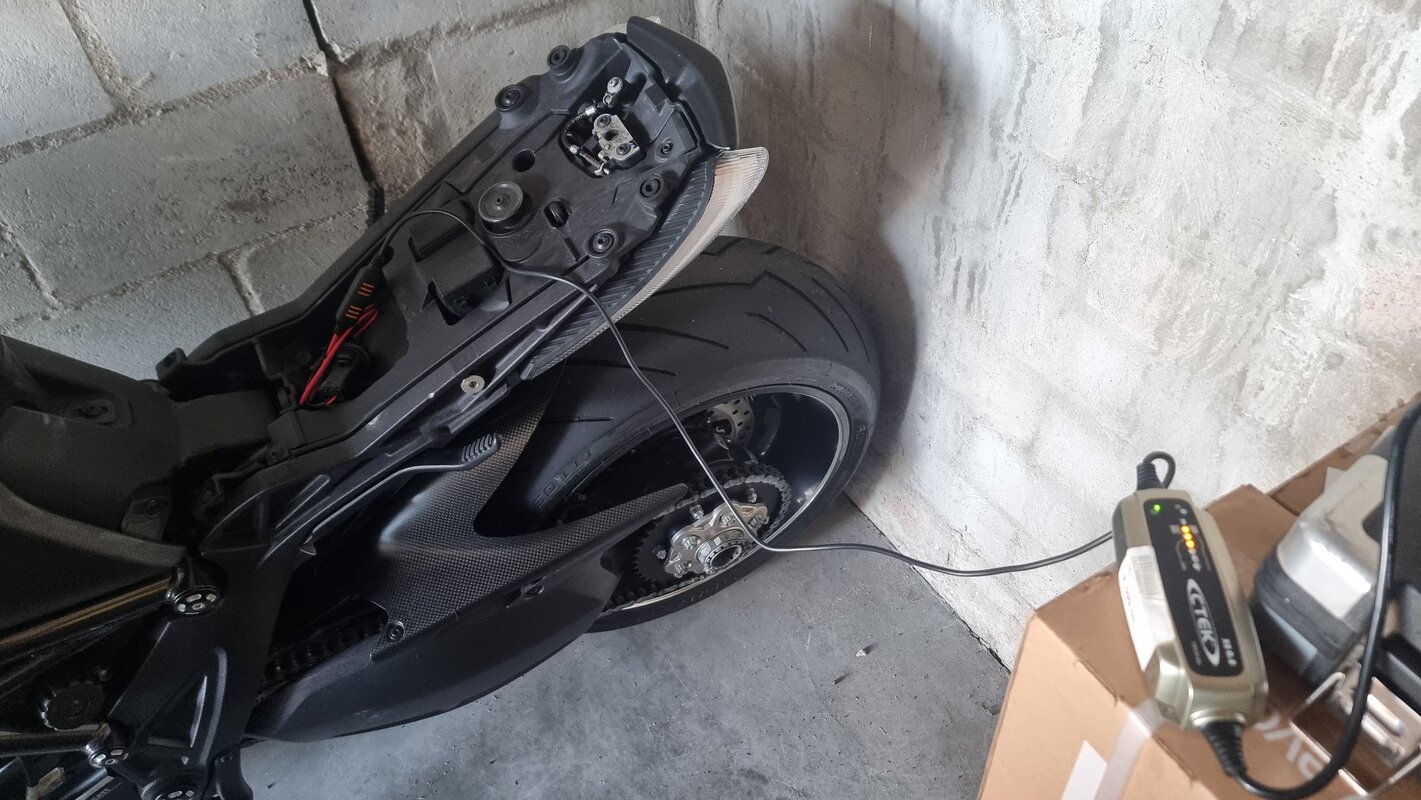 20251027_173941.jpg 20251027_173941.jpg