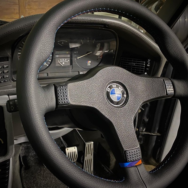 e28 interior.jpg