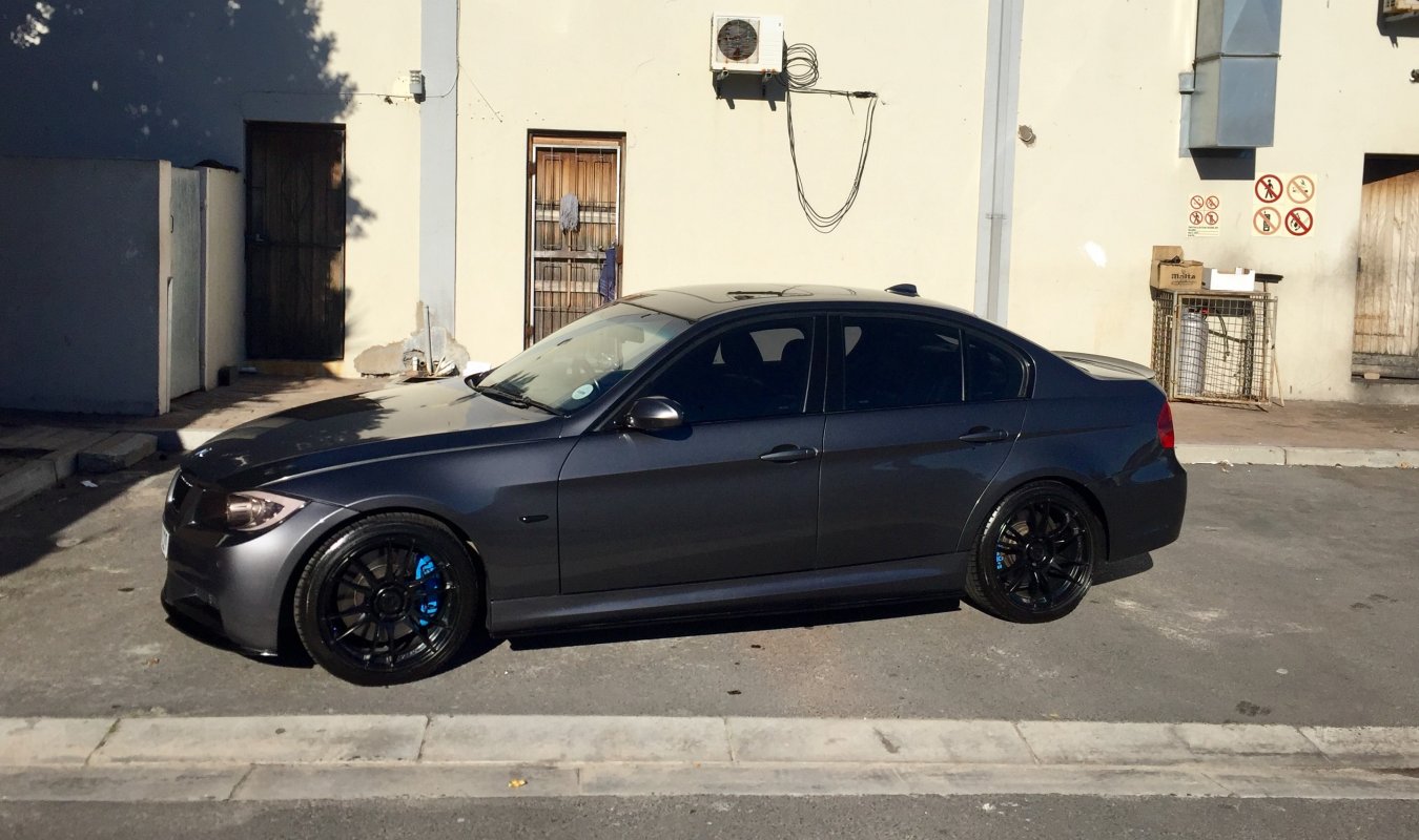BMW335i.jpg