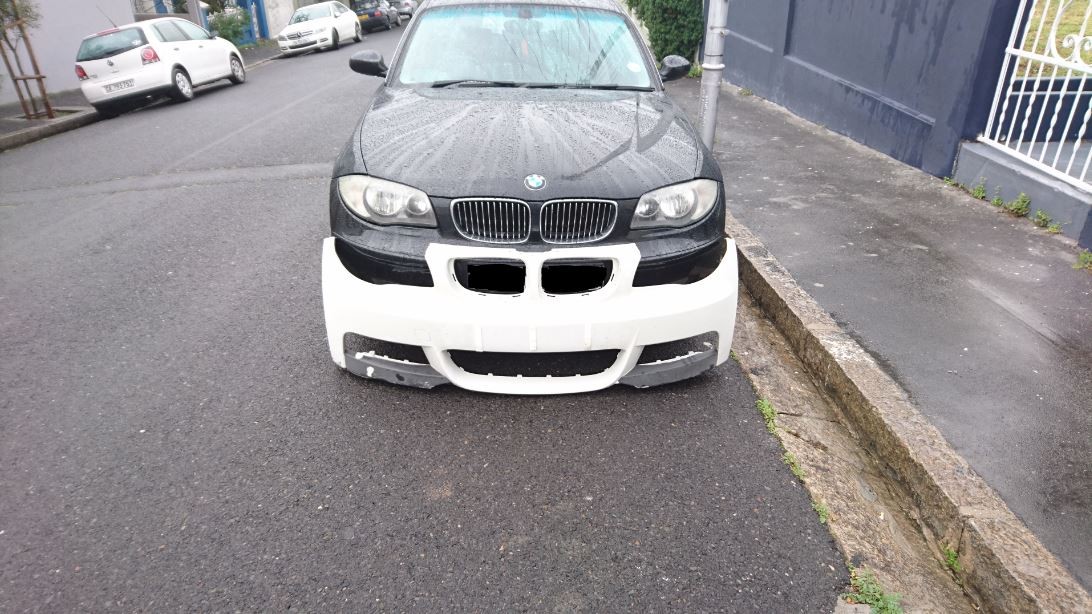 white bumper2_3490575938.jpg