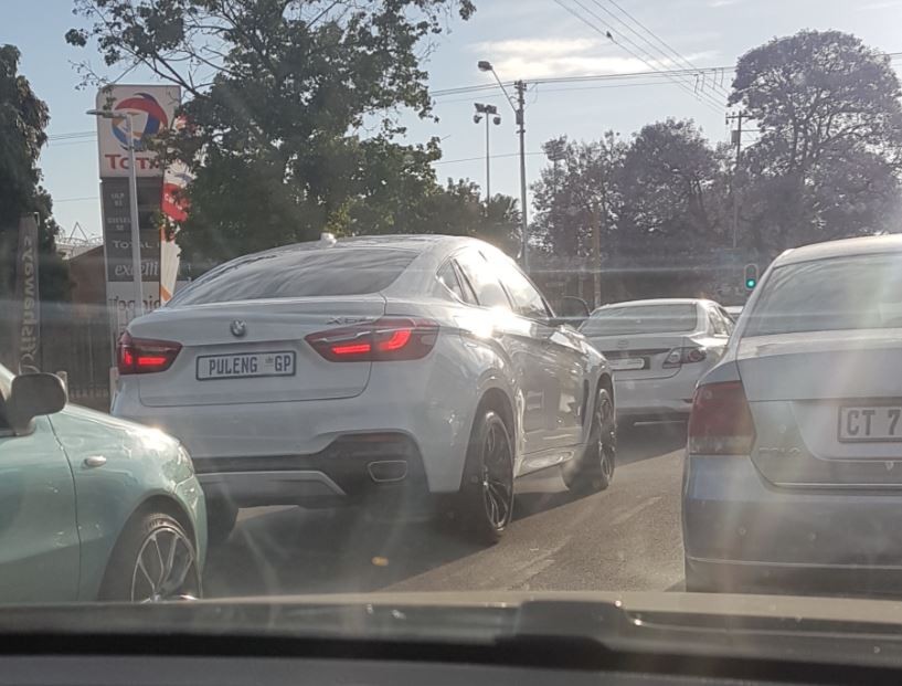 bmw_6859643980.jpg