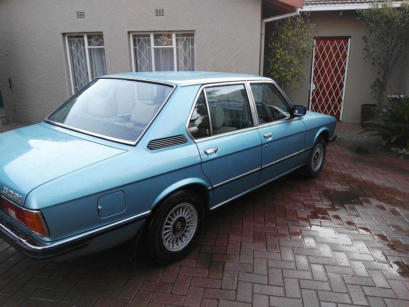528i._7523816907.jpg