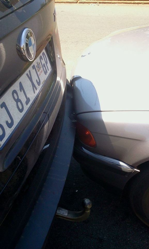 bmw crash3_5741686755.jpg