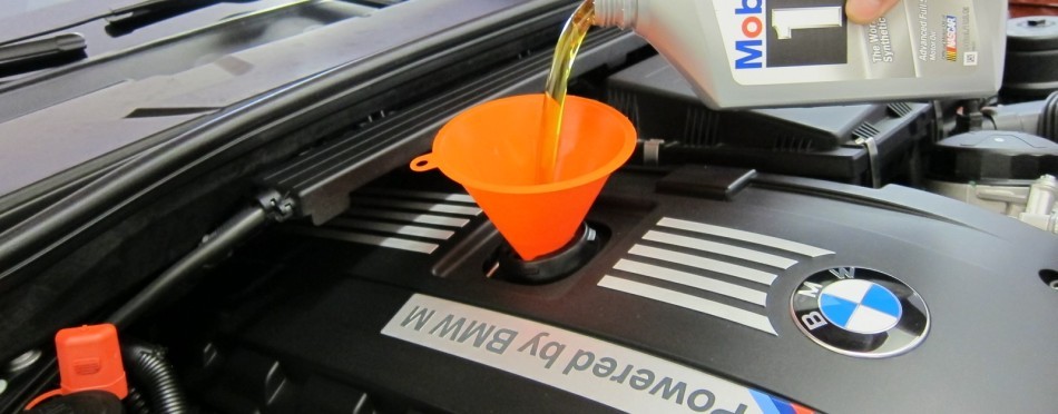 bmw-oil-change-950x372_2857728223.jpg