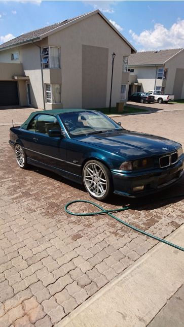 bmw4_3995246100.jpg