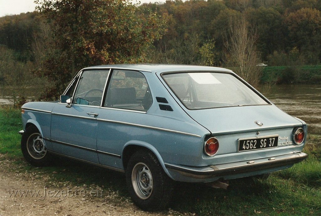 bmw 2002 touring d_6266599143.jpg