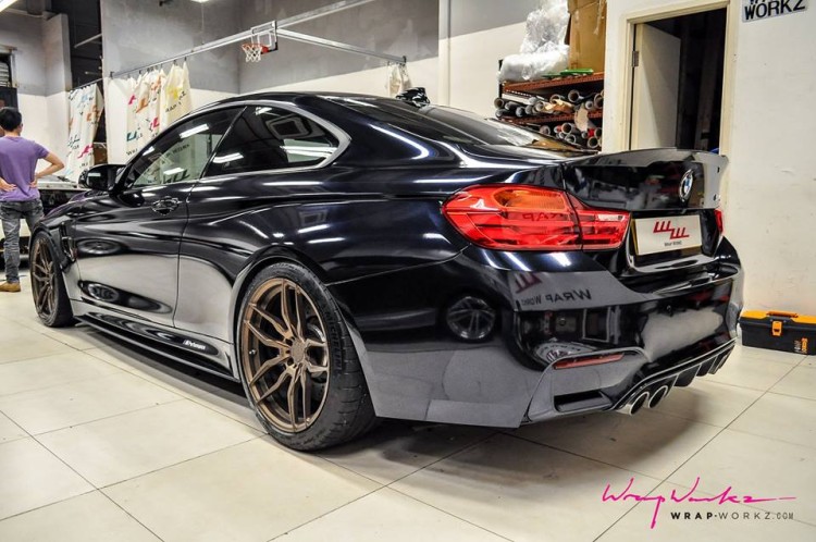 Midnight-Blue-BMW-M4-11-750x498.jpg