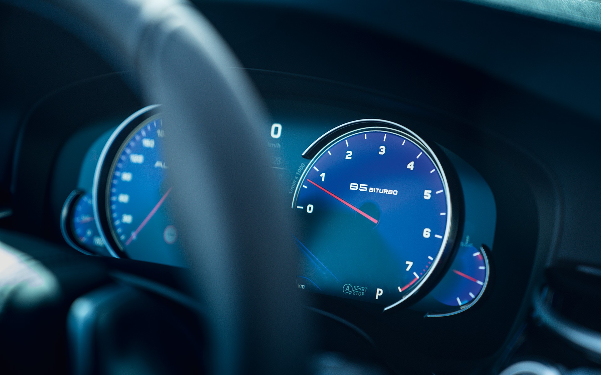 2017_07_bmw_alpina_b5_biturbo_02_1426727133.jpg