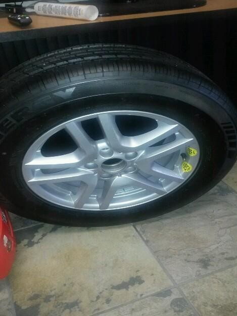 bmw spare wheel_2563548828.jpg