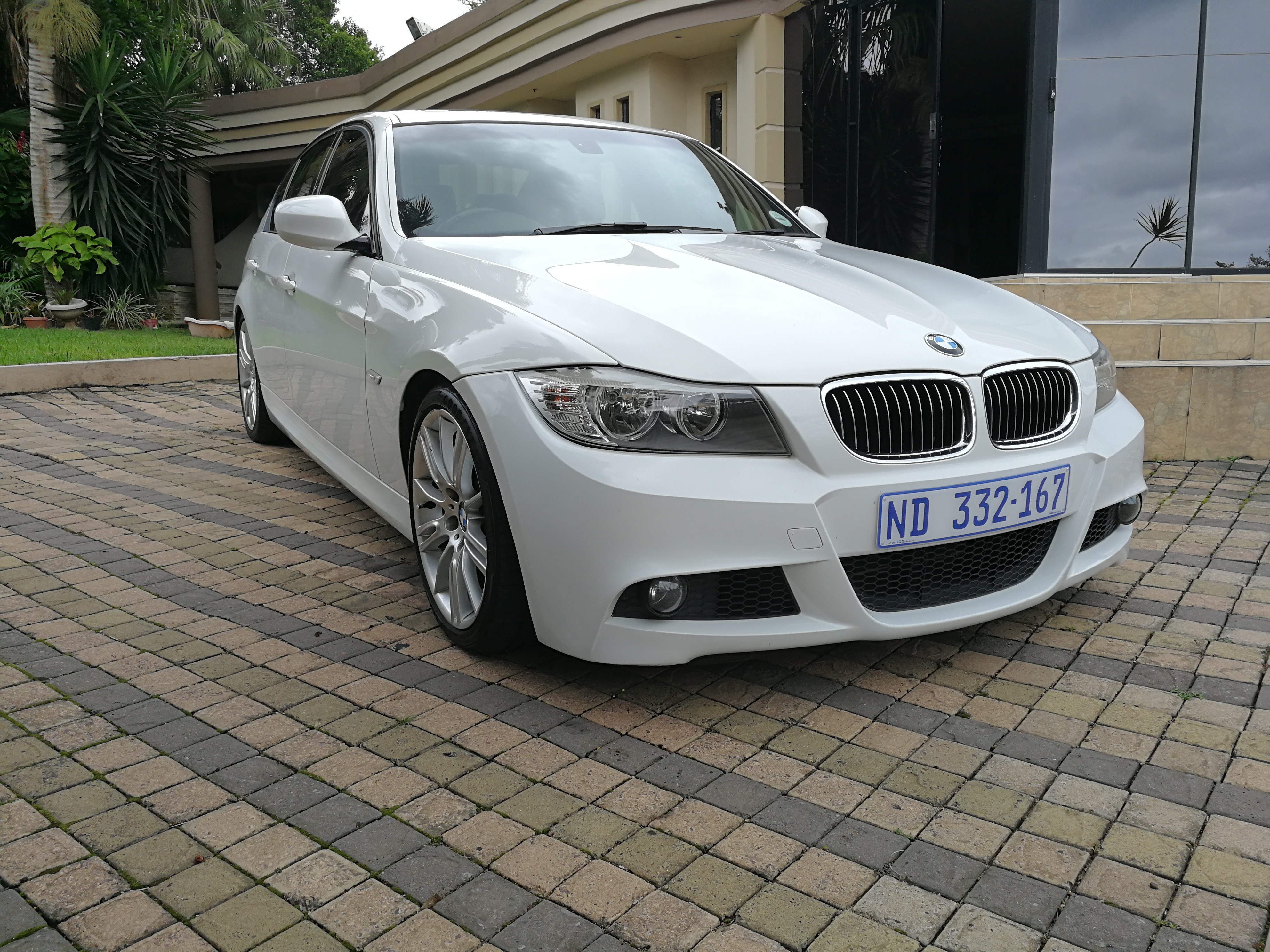 e90.1_2039124988.jpg