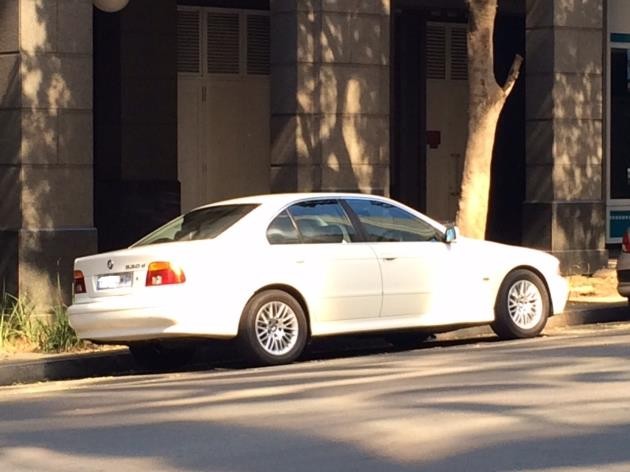 bmw 5_5615142132.jpg