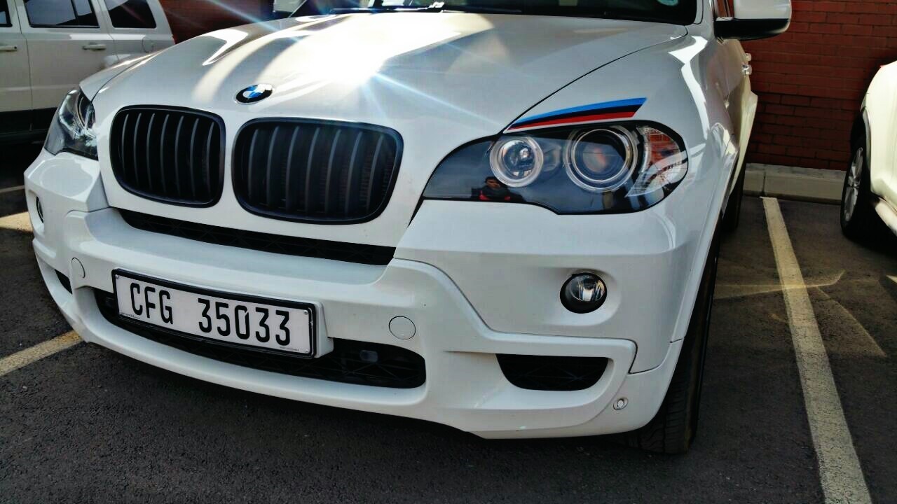 black grilles 2_7857285146.jpg