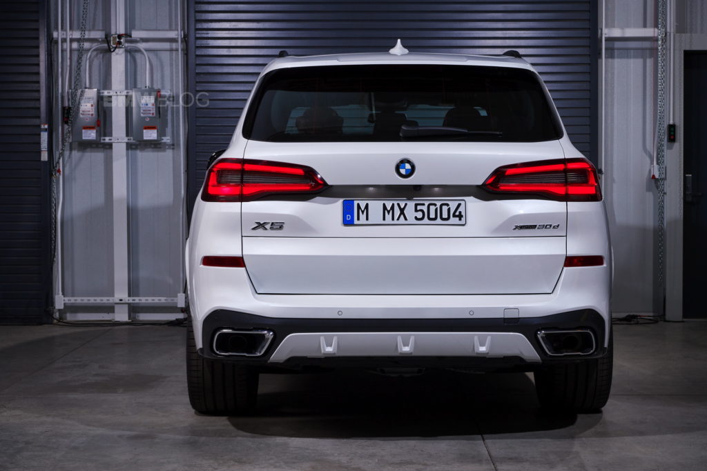 New-BMW-X5-real-life-images-15-1024x683.jpg
