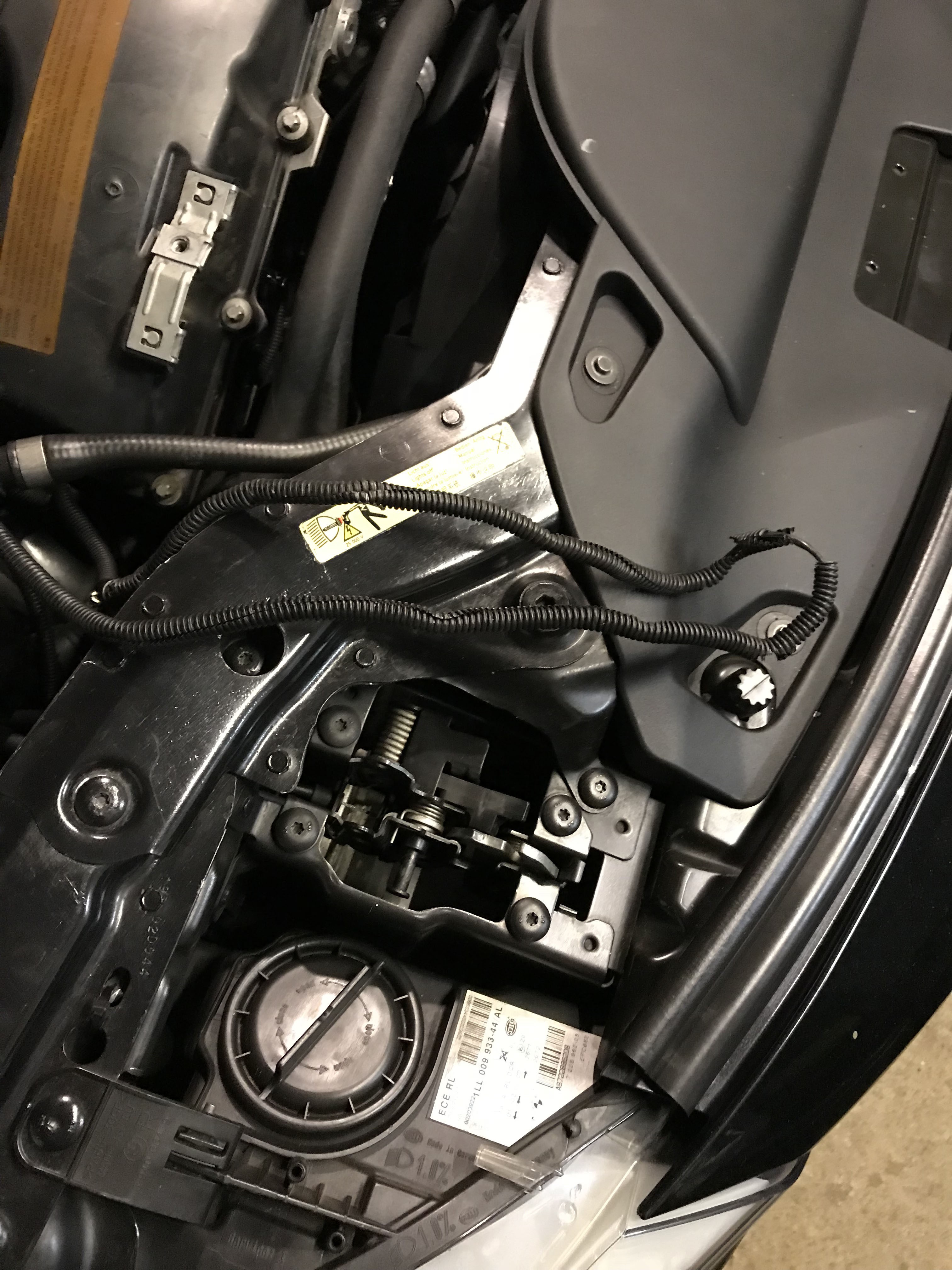 destroyed wires_6507806582.jpg
