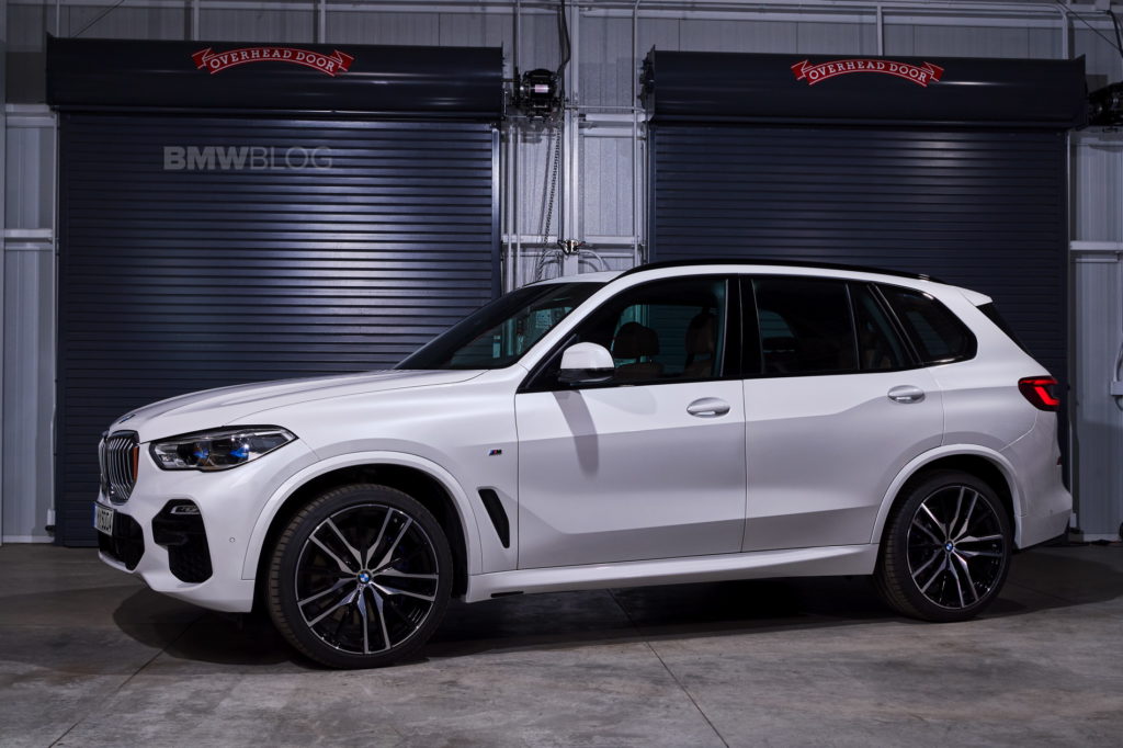 New-BMW-X5-real-life-images-03-1024x682.jpg