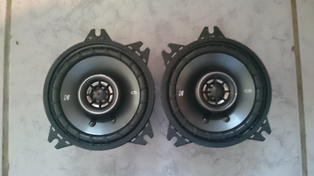 9. rear speakers q bond_1077142511.jpg