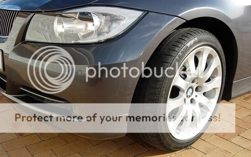 BMW330i_06.jpg