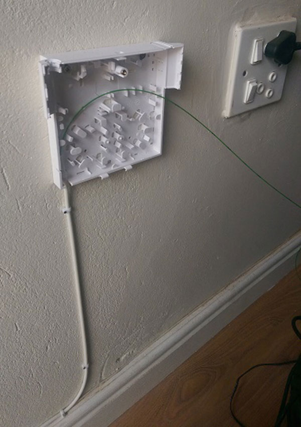 Fibre-cable-wall-holder.jpg