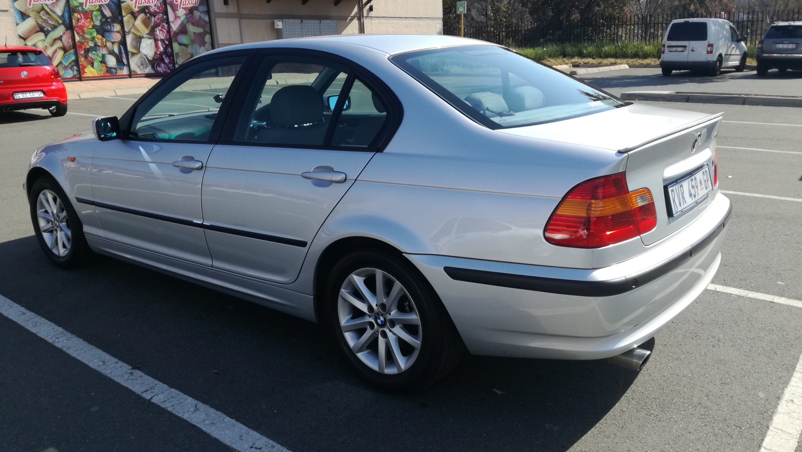 bmw 2_8466929760.jpg