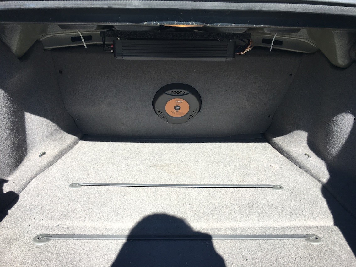 sub rear and amp_9641203917.jpg