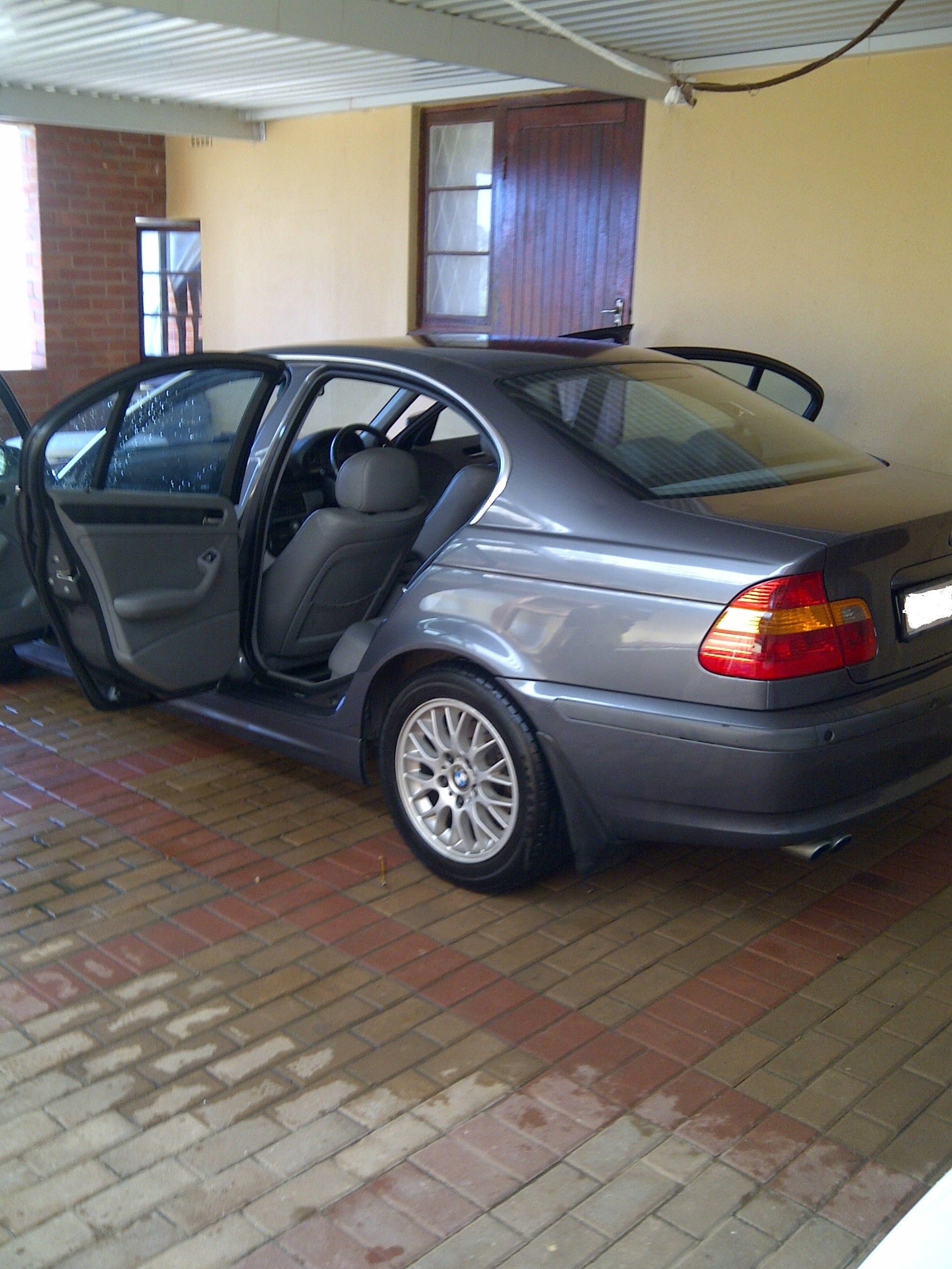 bmw 2_8032512888.jpg