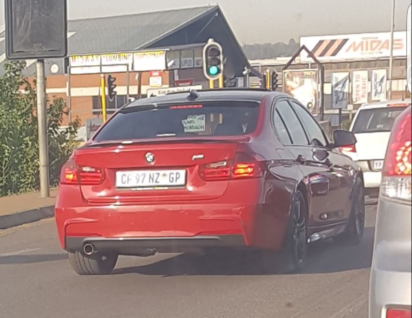 bmw2_9495712826.jpg