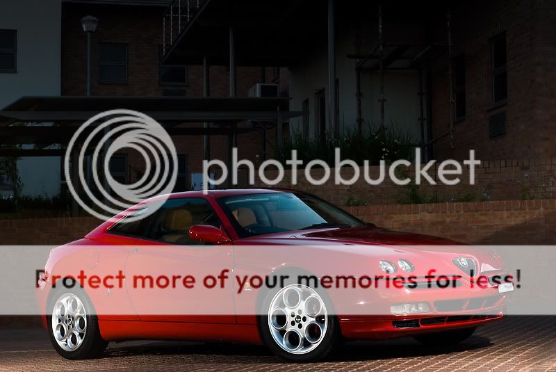 AlfaRomeoGTV30V6-002.jpg