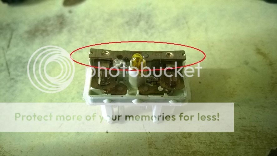 Newbulbfitted_zpsa1b6ebd6.jpg