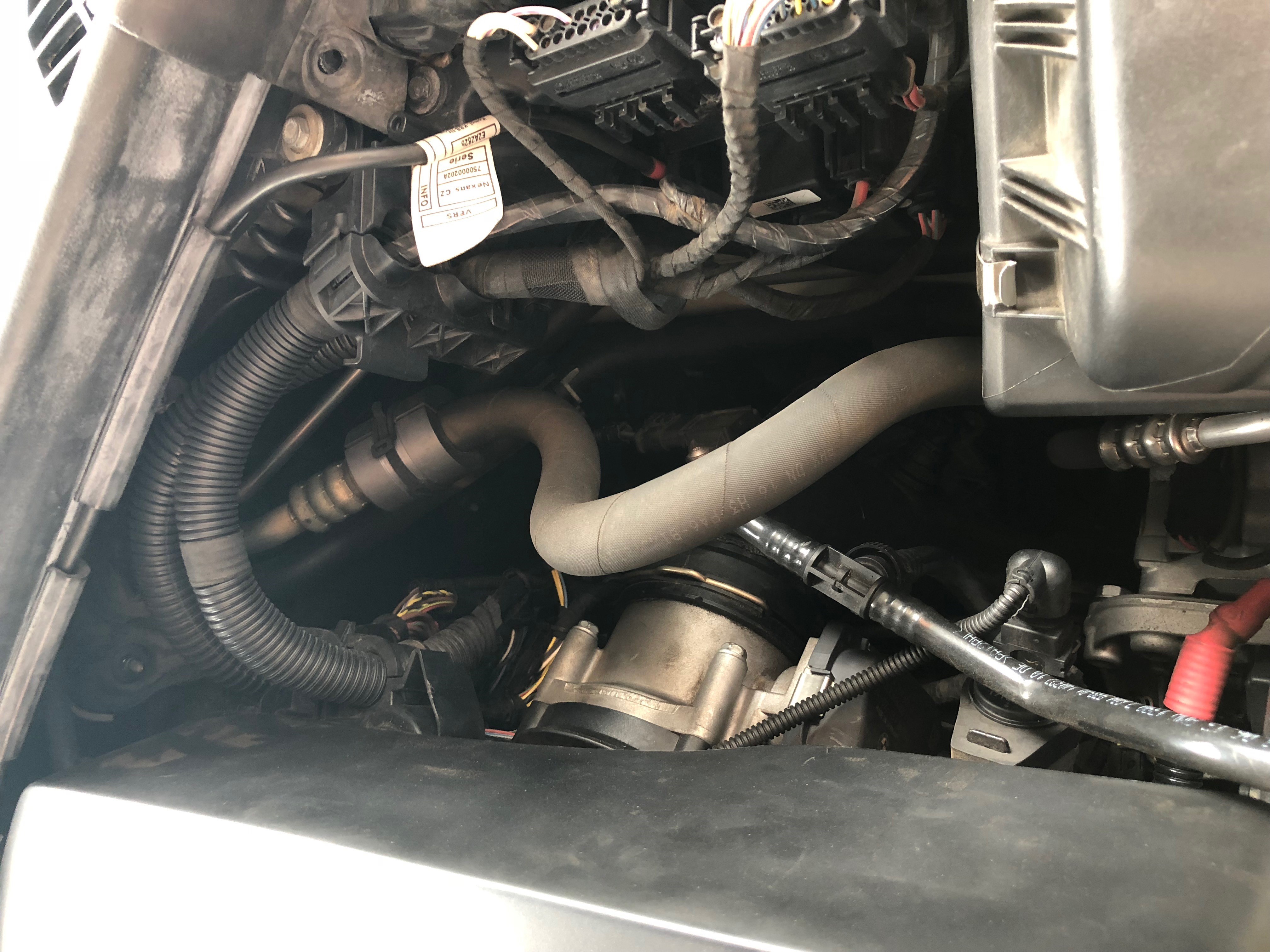 m135i ac hose_4188106753.jpg