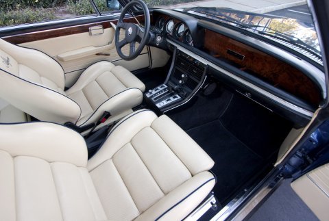 1973_BMW_3.0CS_E9_Coupe_Hot_Rod_Interior_1.jpg