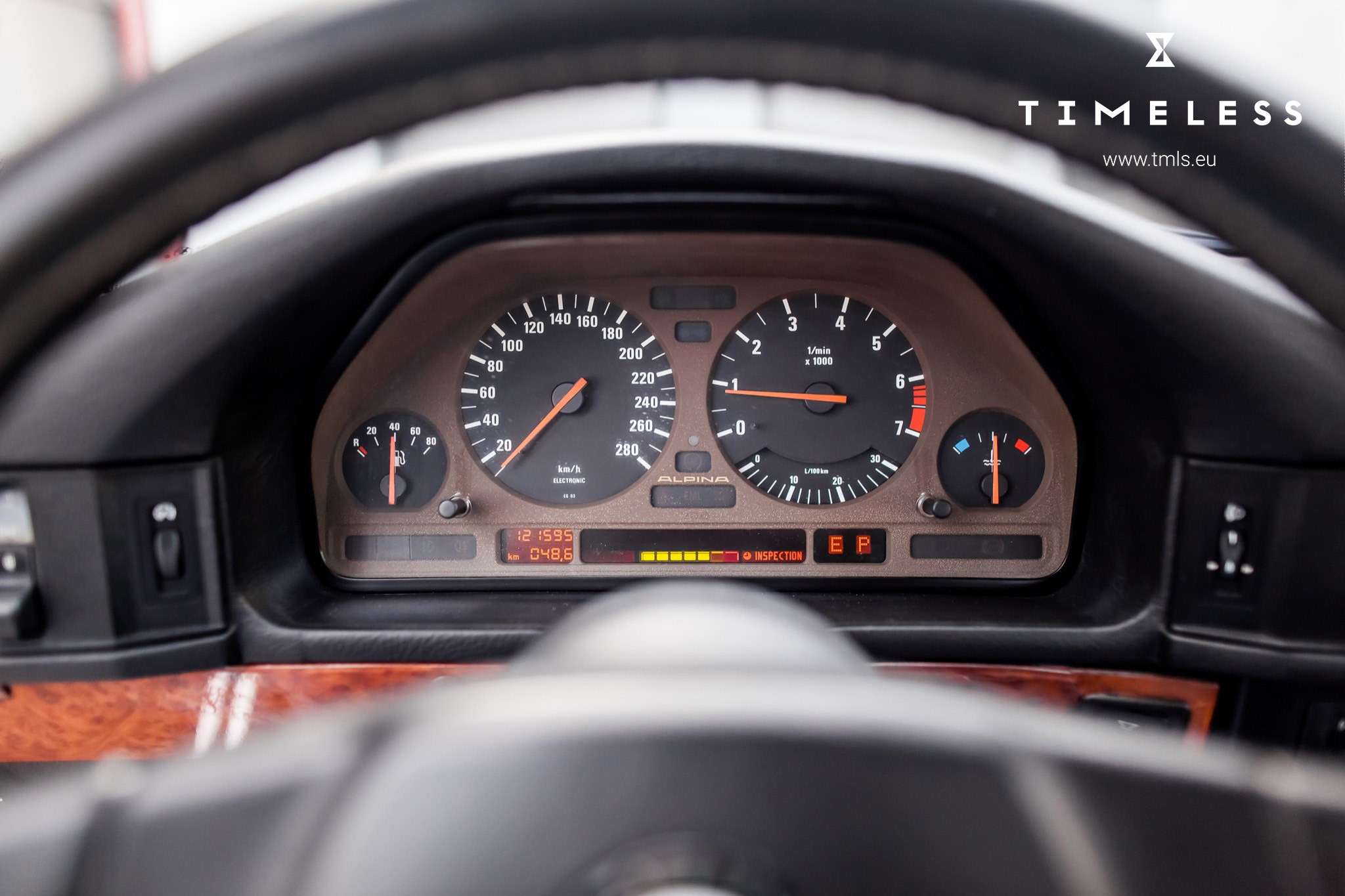 alpina-b10-18_6833877465.jpg