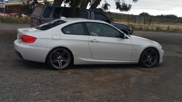bmw1_2927134961.jpg