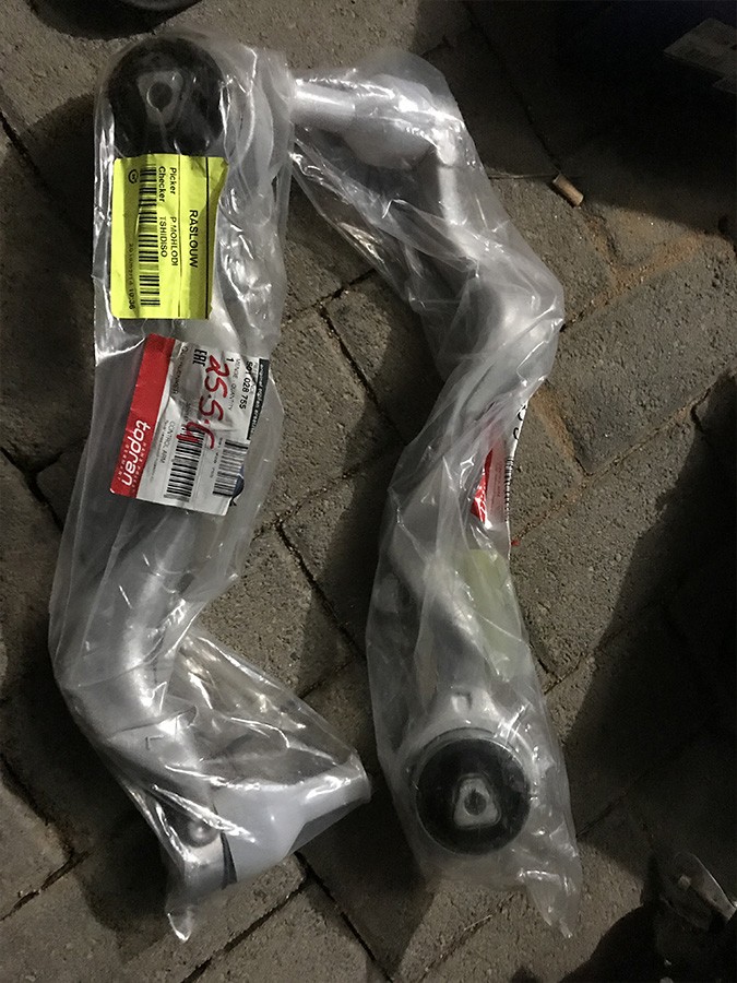 new control arms_2694894694.jpg