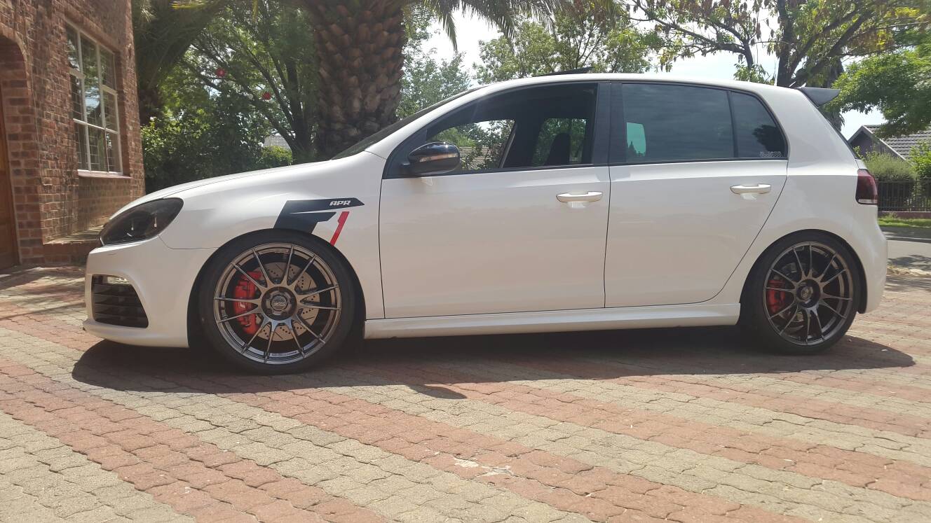 ff21944cc1f594c8d9ebca564bafe0ca.jpg