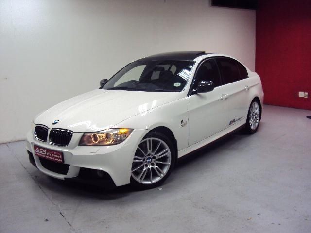 330i_2195620937.jpg