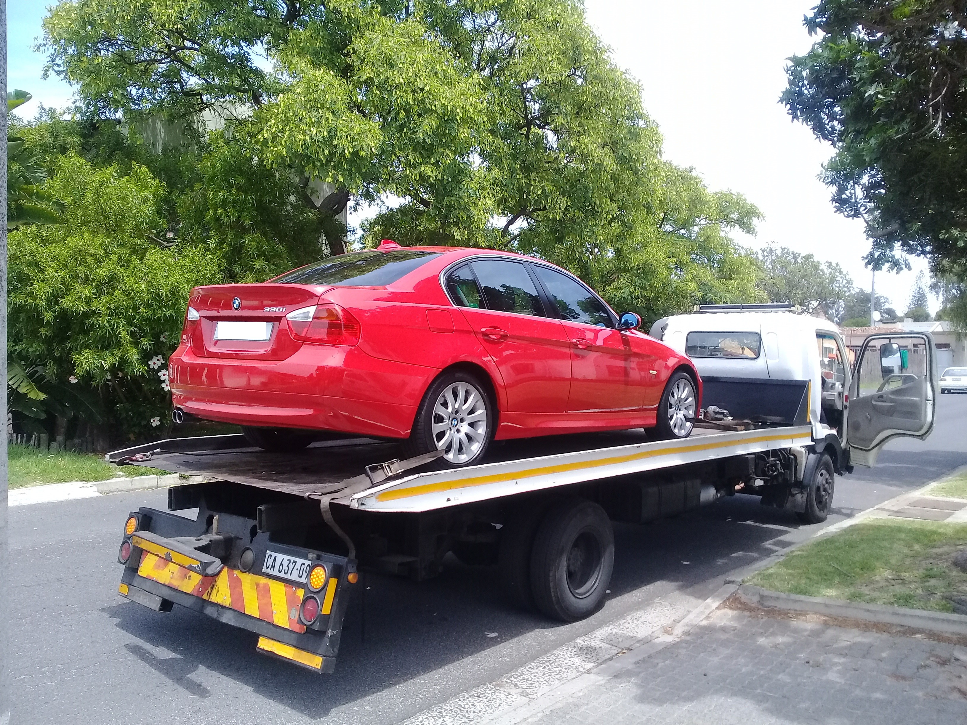bmw_5286243893.jpg